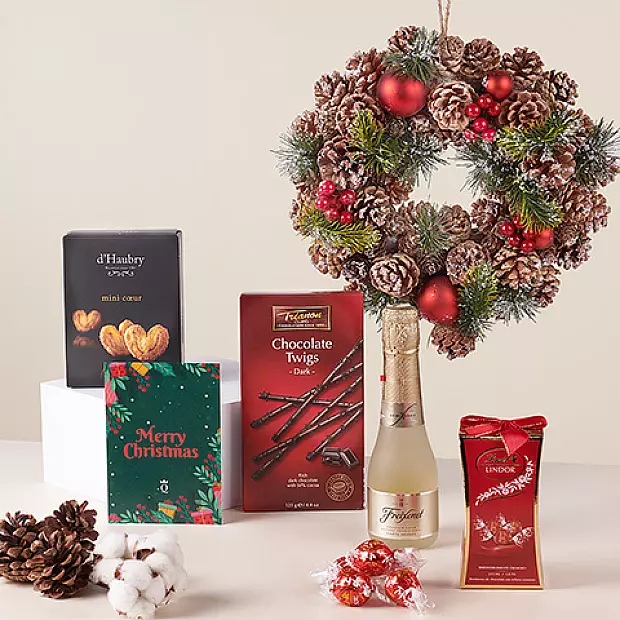 Festive Christmas hamper